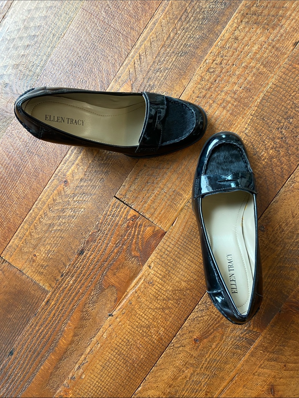 Ellen Tracy Black Patent Pumps / Block Heels